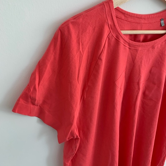 Under Armour - Pink Short Sleeve Workout Top - Picture 3 of 7